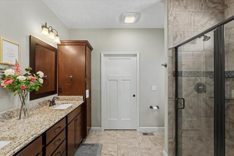 312 London Way Savoy IL 61874