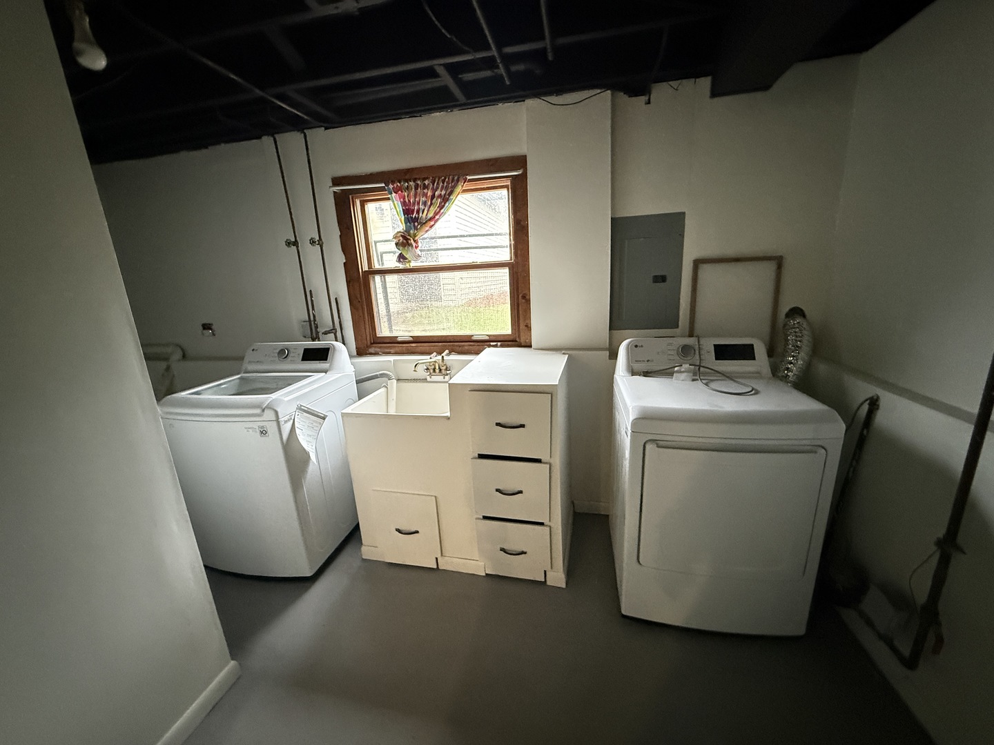 413 Canyon Trail Carol Stream IL 60188