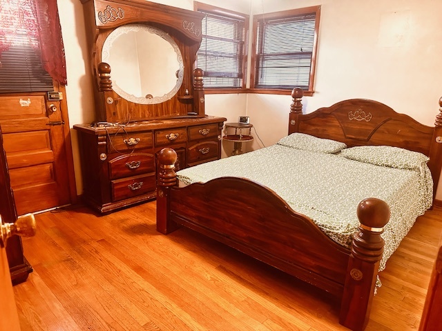 2925 North Troy Street Chicago IL 60618