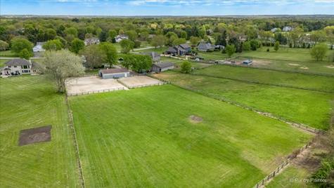 10506 Arabian Trail Woodstock IL 60098