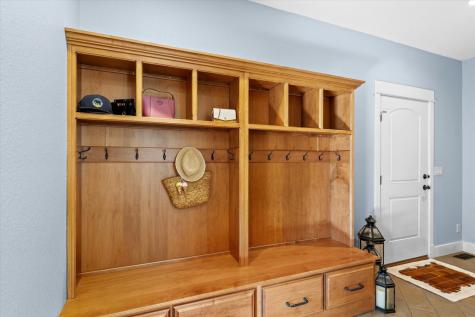 1610 Briarwood Lane Mahomet IL 61853