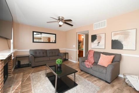 6867 Chesapeake Court Gurnee IL 60031