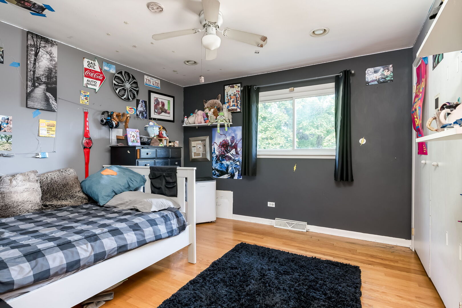 522 East Park Manor Court Elmhurst IL 60126