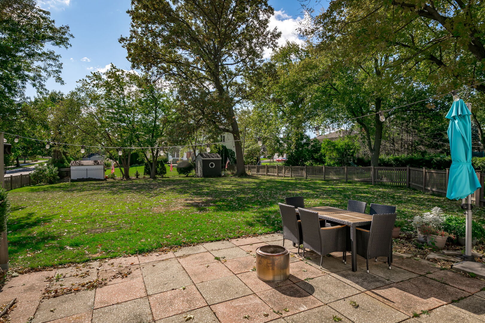 522 East Park Manor Court Elmhurst IL 60126