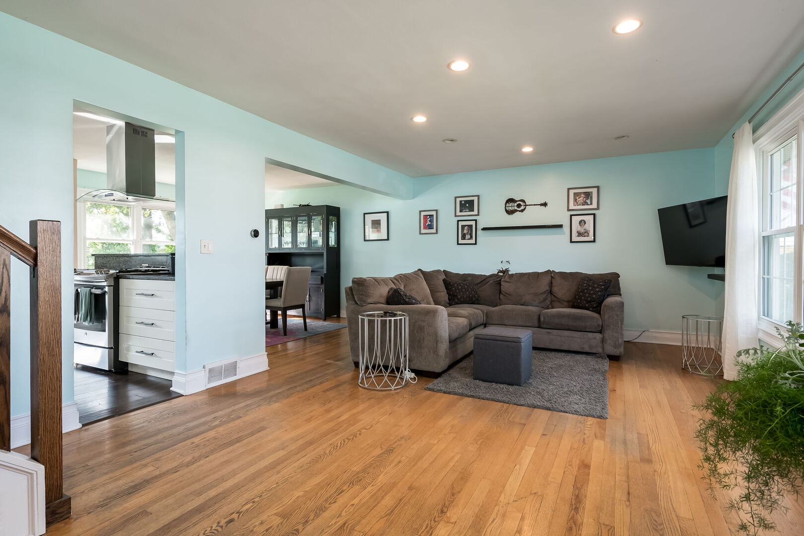 522 East Park Manor Court Elmhurst IL 60126