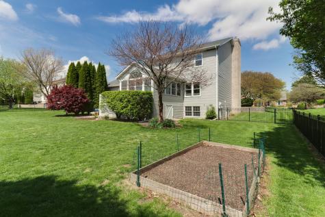 3601 Baywood Road Bloomington IL 61704