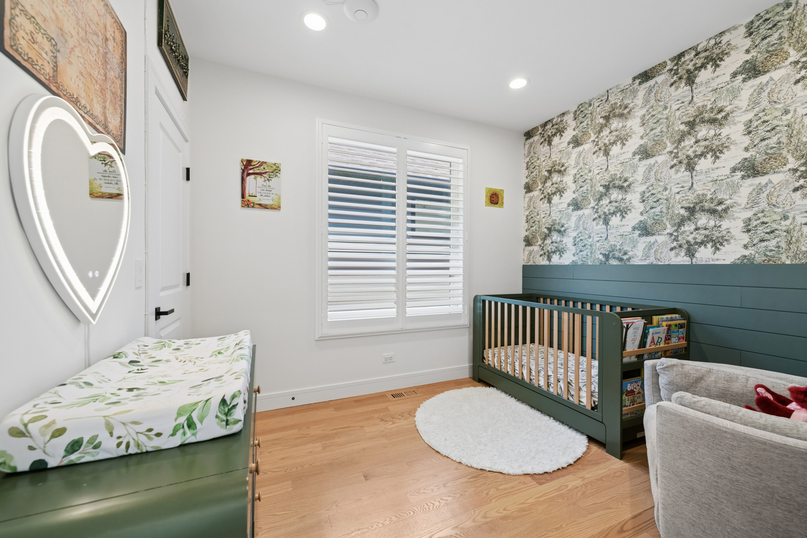 5348 West Argyle Street Chicago IL 60630