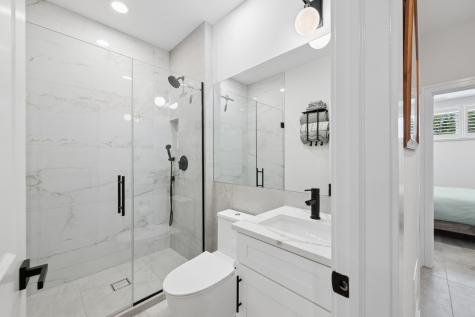 5348 West Argyle Street Chicago IL 60630