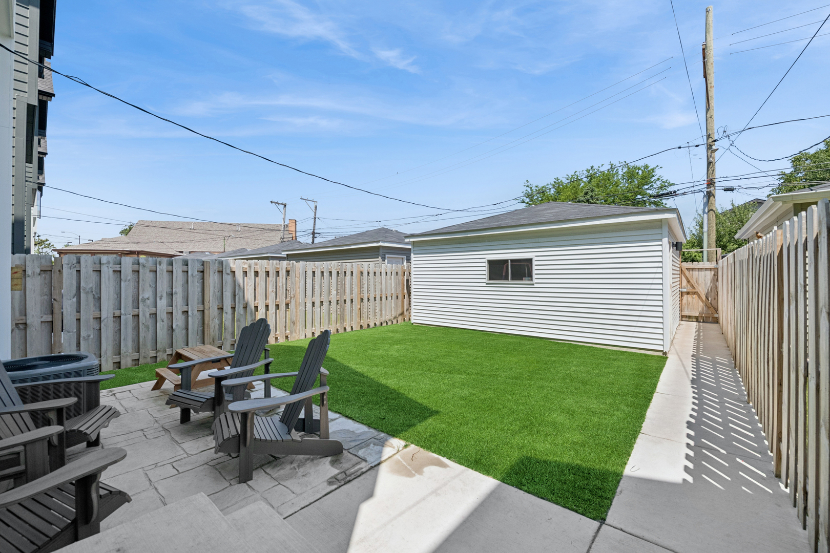 5348 West Argyle Street Chicago IL 60630