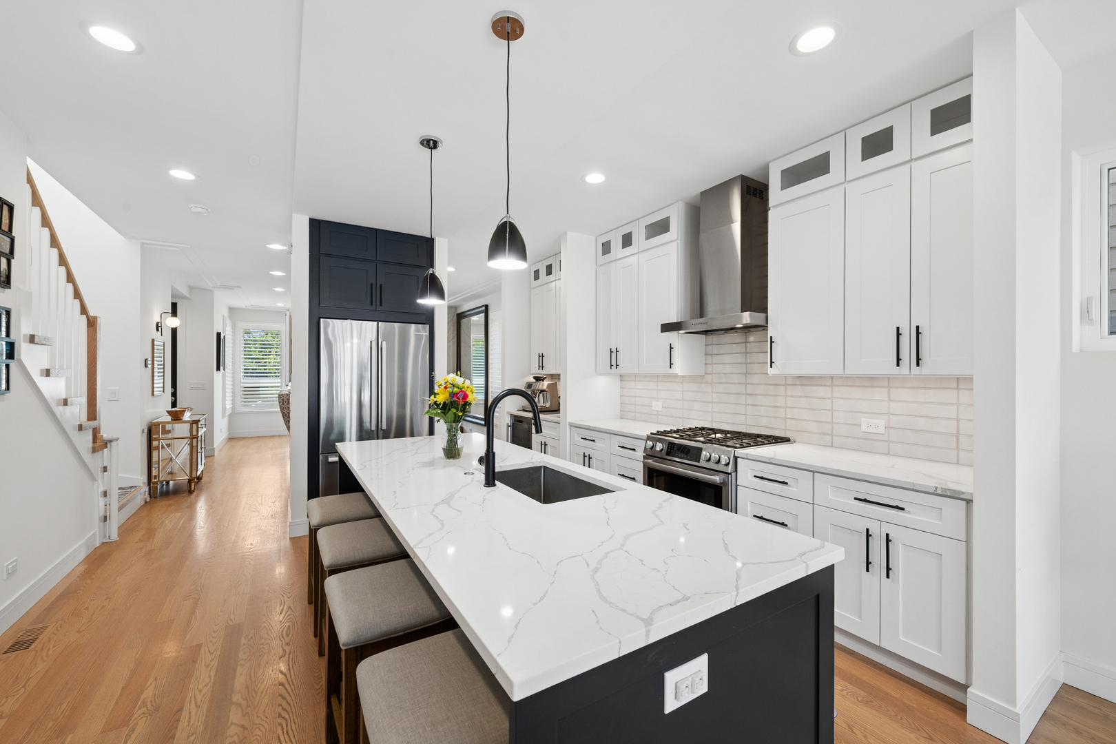 5348 West Argyle Street Chicago IL 60630