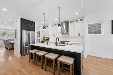 5348 West Argyle Street Chicago IL 60630