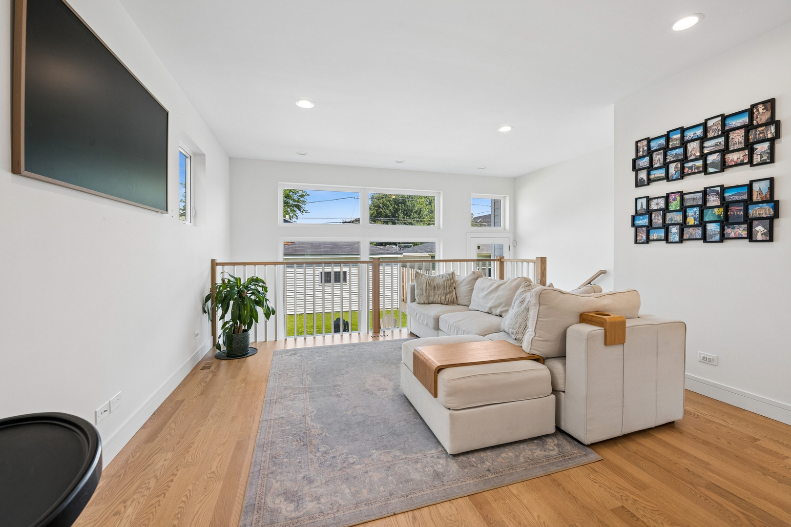 5348 West Argyle Street Chicago IL 60630