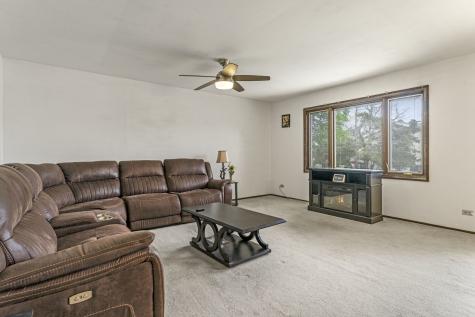 119 Garland Court Glendale Heights IL 60139