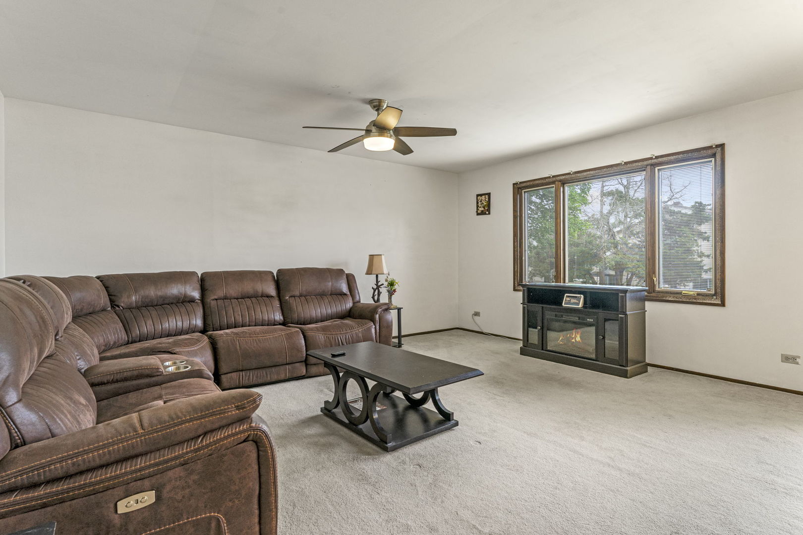 119 Garland Court Glendale Heights IL 60139