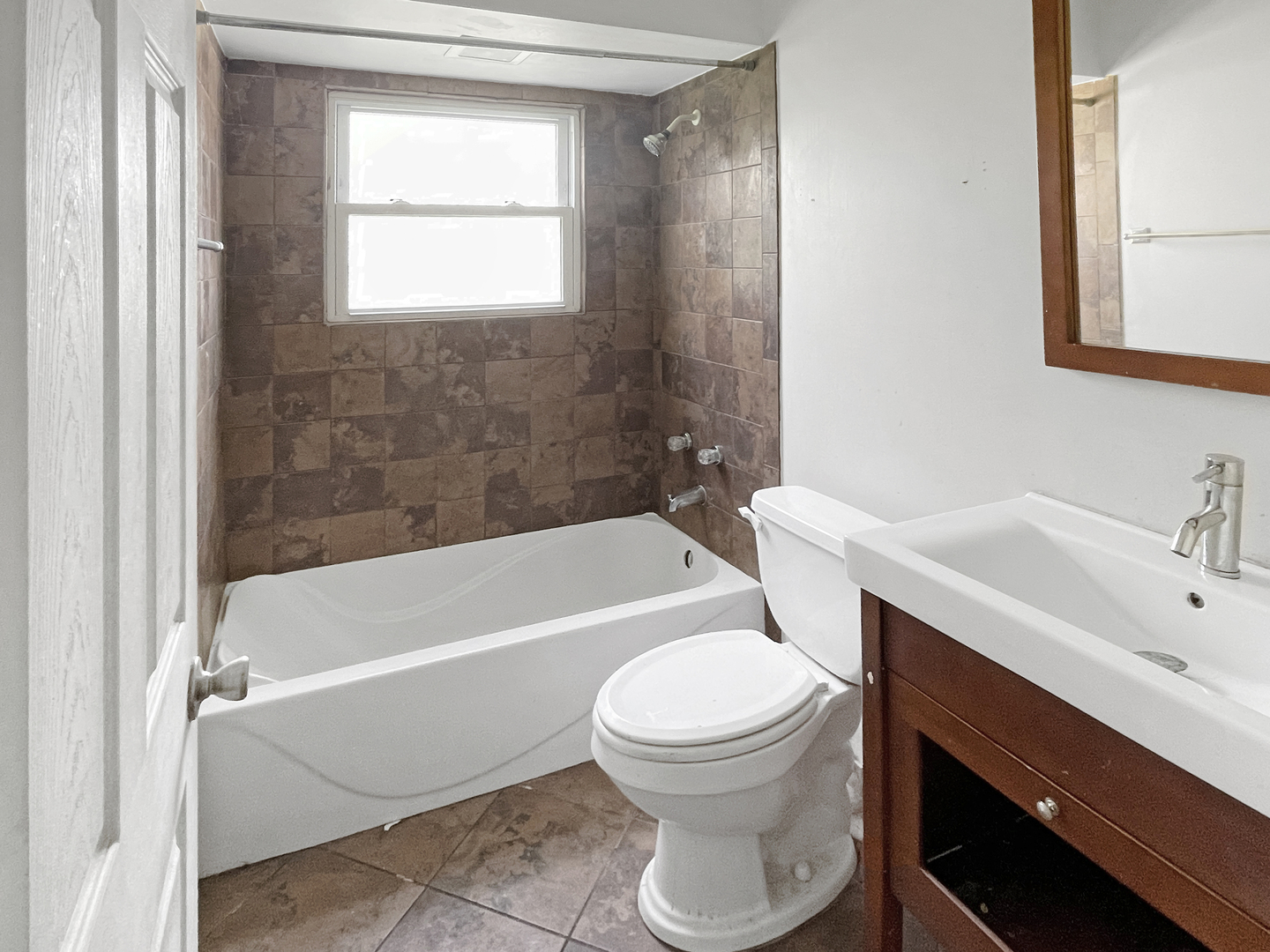 104 Stoneham Court Bolingbrook IL 60440