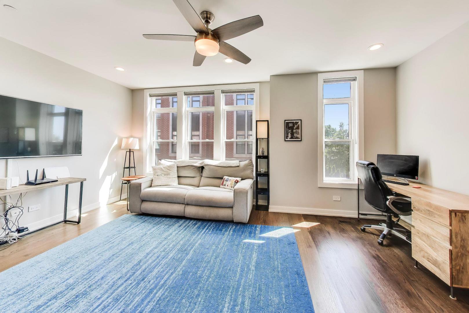 2259 West Coulter Street Chicago IL 60608