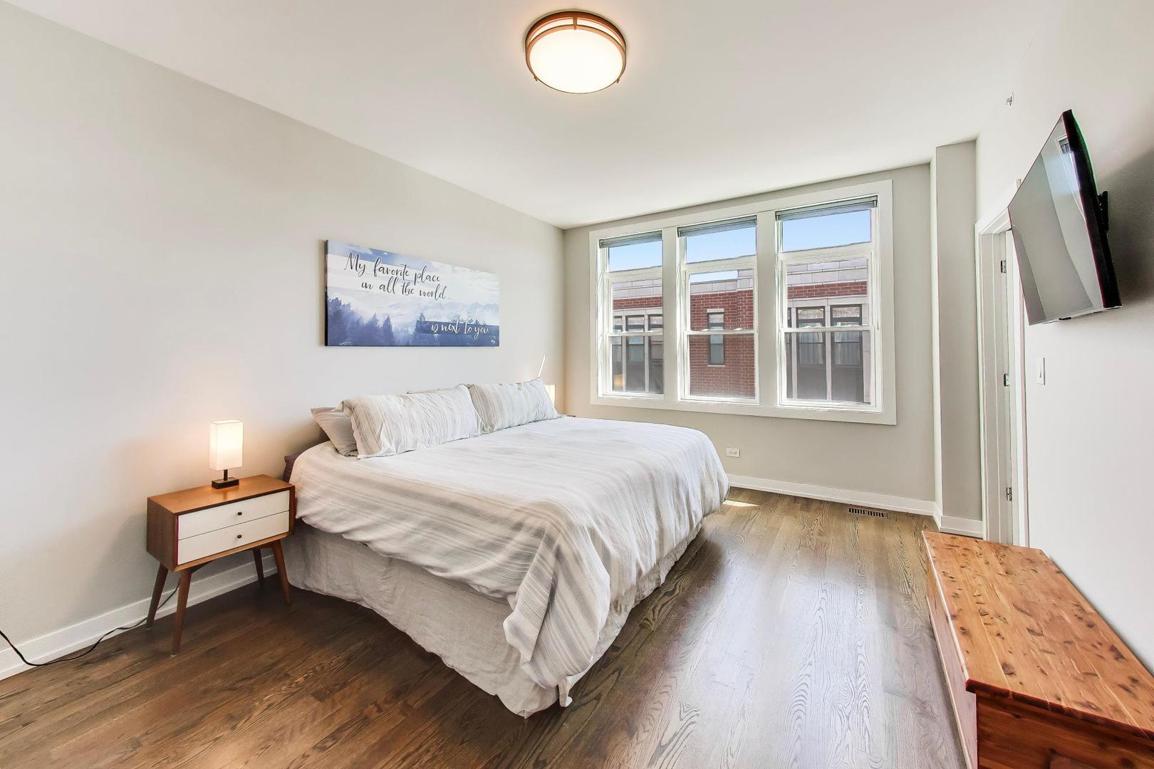 2259 West Coulter Street Chicago IL 60608