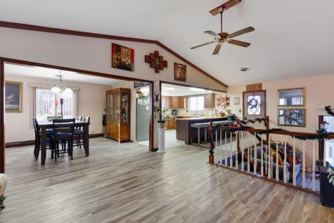 360 Knoll Road Belvidere IL 61008