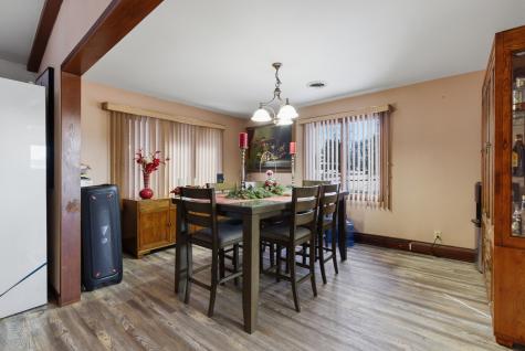 360 Knoll Road Belvidere IL 61008