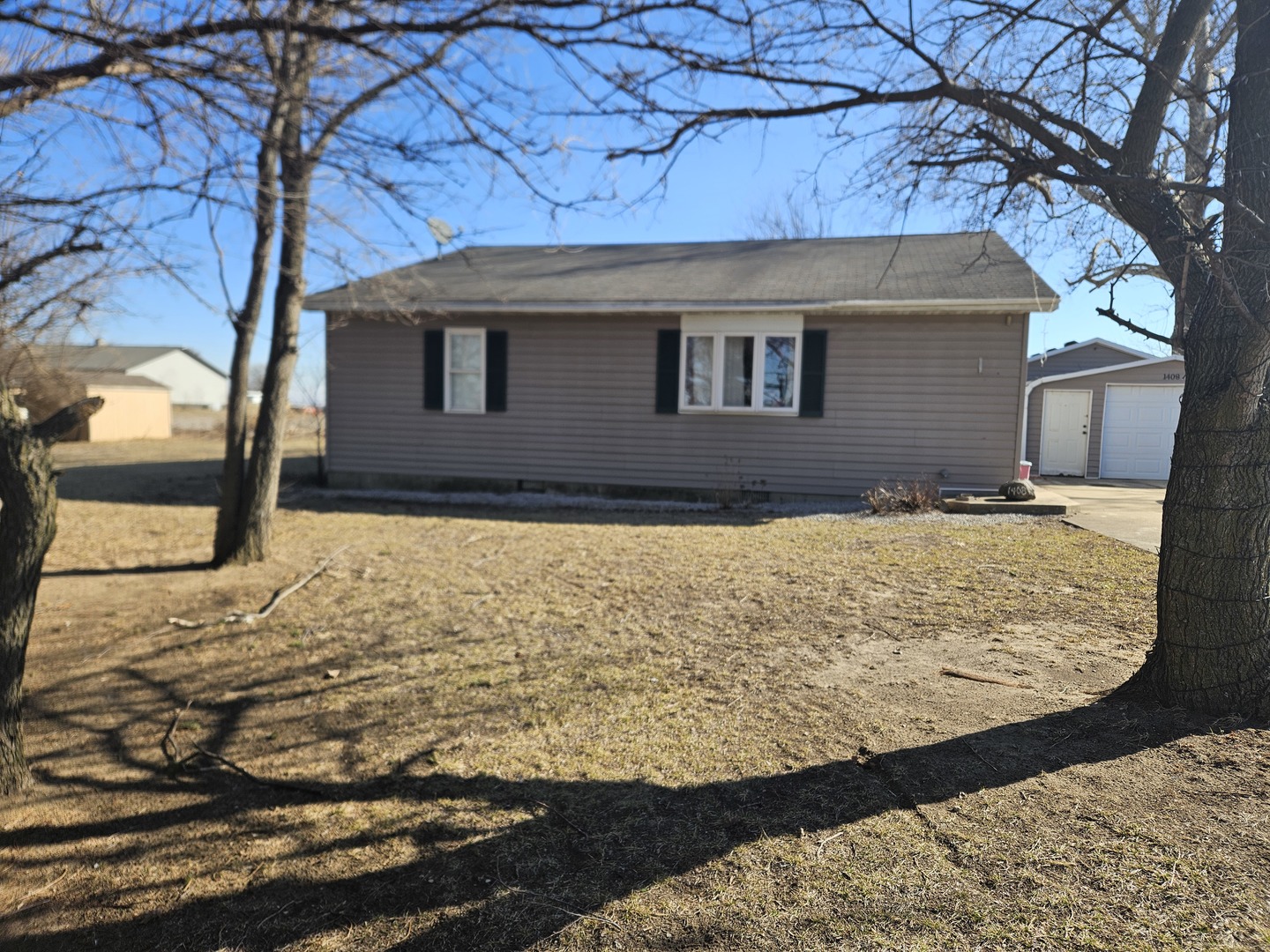 1408 North State Rte 1-17 Momence IL 60954