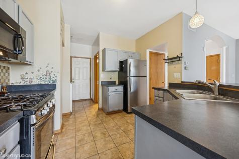 1228 Le Moyne Avenue Romeoville IL 60446