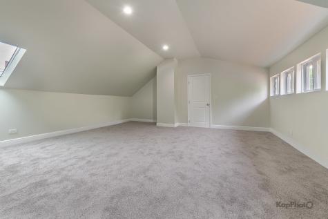 7727 South Stewart Avenue Chicago IL 60620