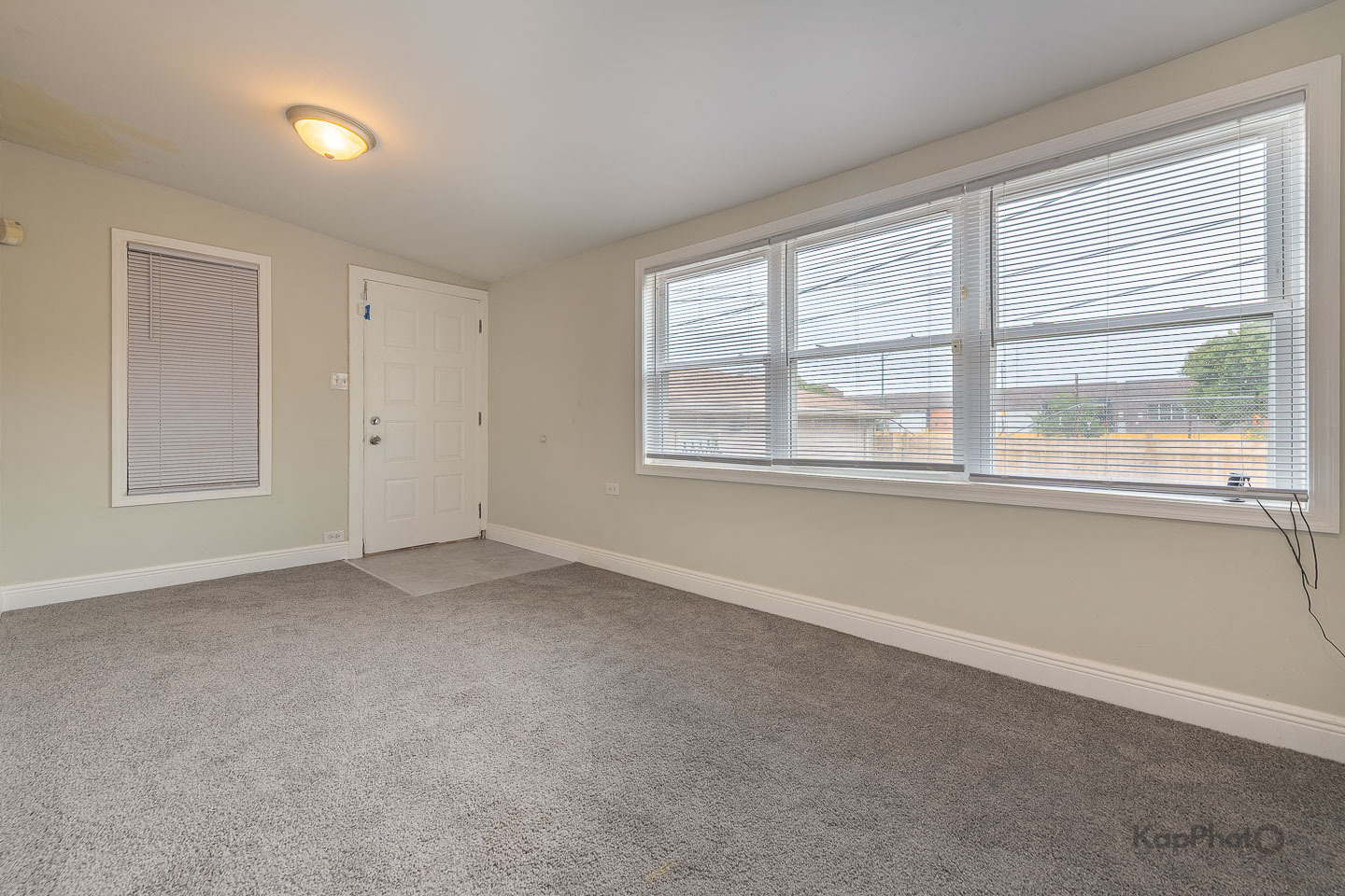 7727 South Stewart Avenue Chicago IL 60620