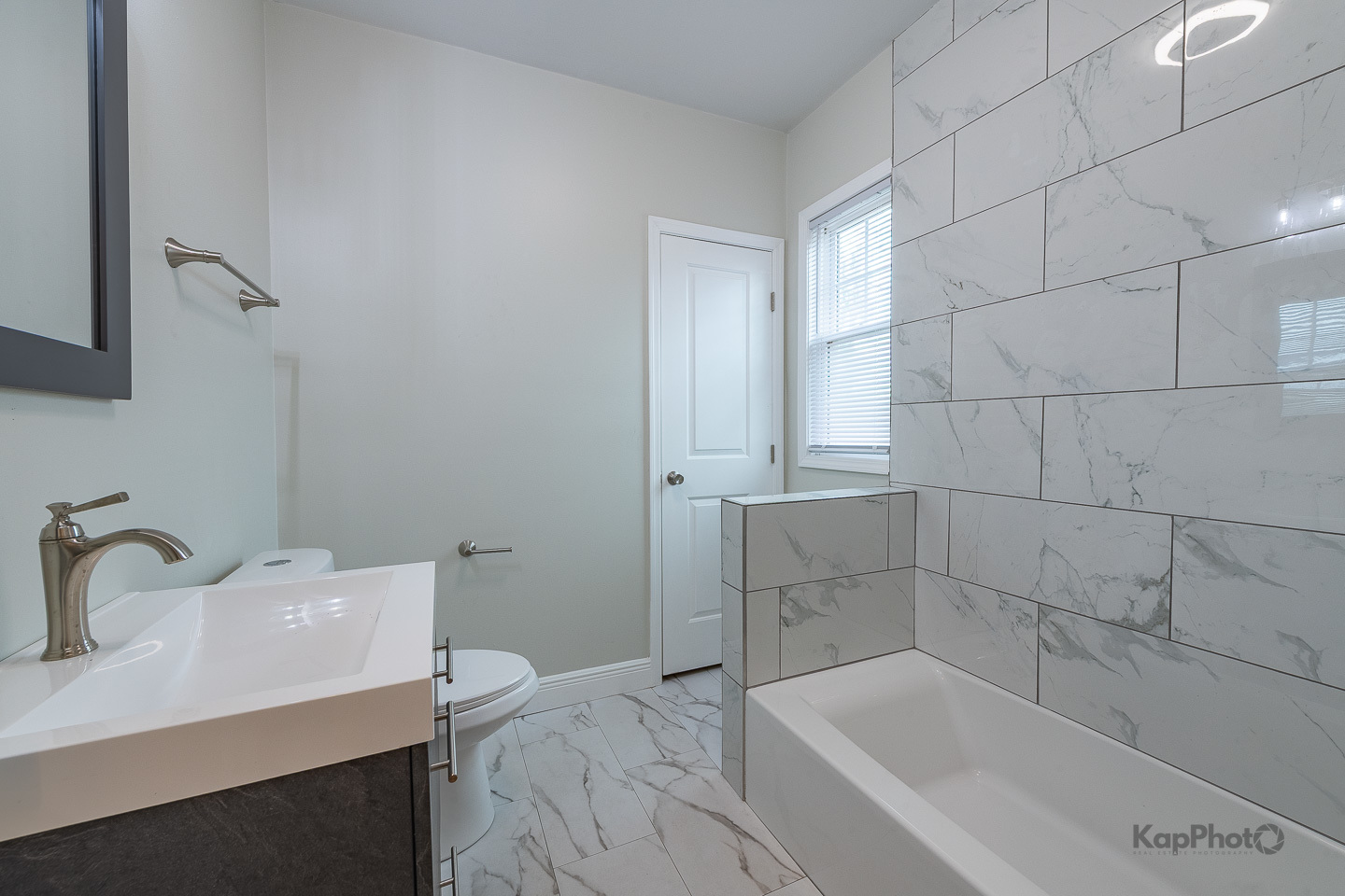 7727 South Stewart Avenue Chicago IL 60620