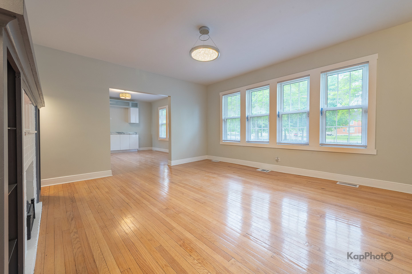 7727 South Stewart Avenue Chicago IL 60620