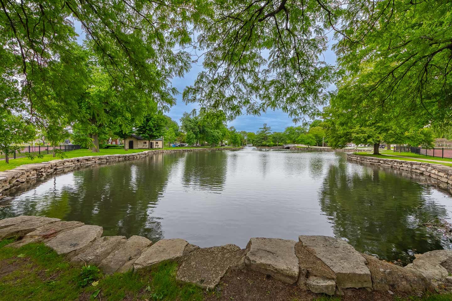 7727 South Stewart Avenue Chicago IL 60620