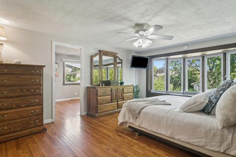 1102 East Waverly Drive Arlington Heights IL 60004