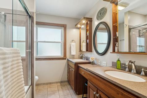 1102 East Waverly Drive Arlington Heights IL 60004