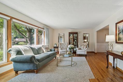 1102 East Waverly Drive Arlington Heights IL 60004
