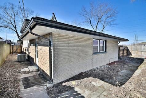 14201 Maryland Avenue Dolton IL 60419