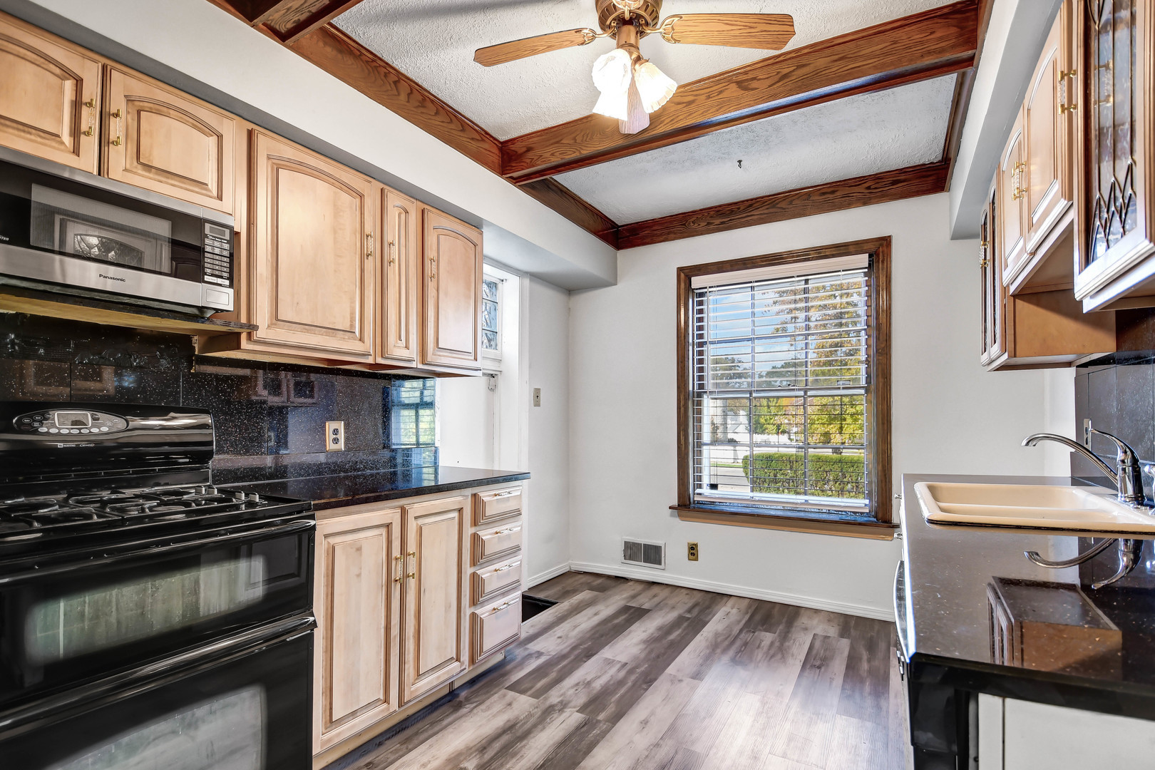 2001 West 103rd Street Chicago IL 60643