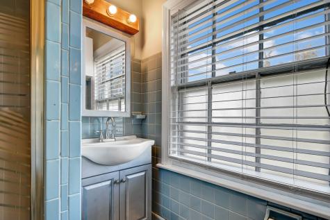 2001 West 103rd Street Chicago IL 60643