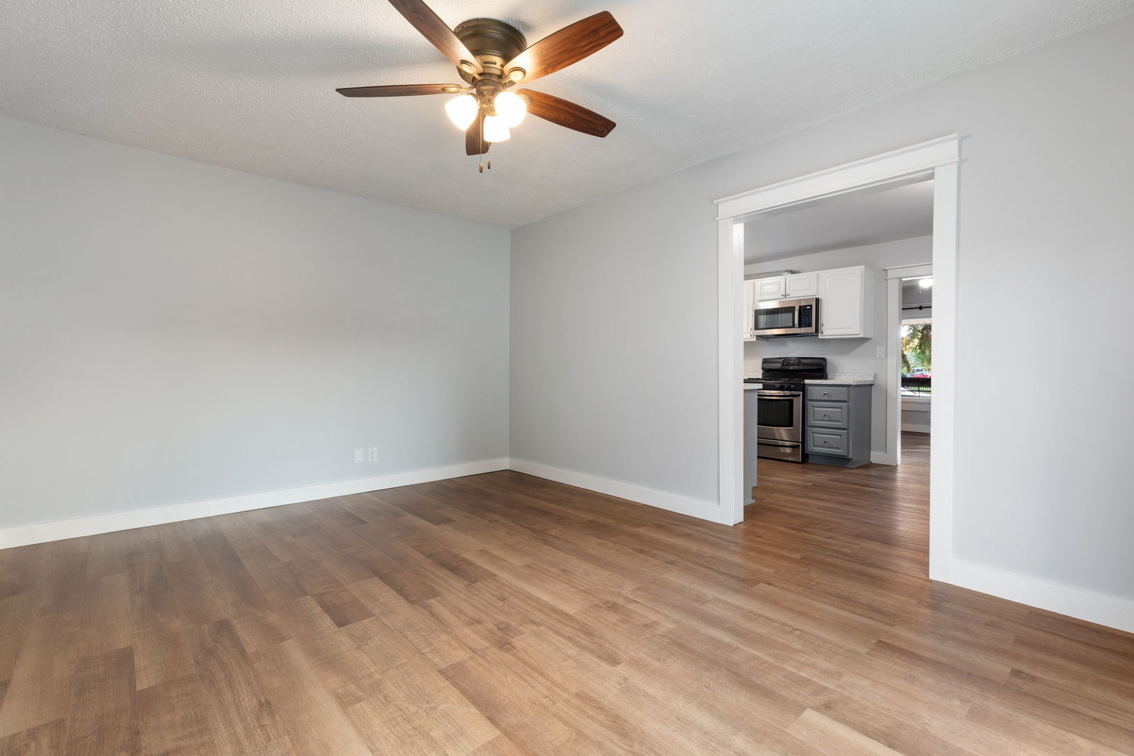 233 Malibu Drive Bolingbrook IL 60440