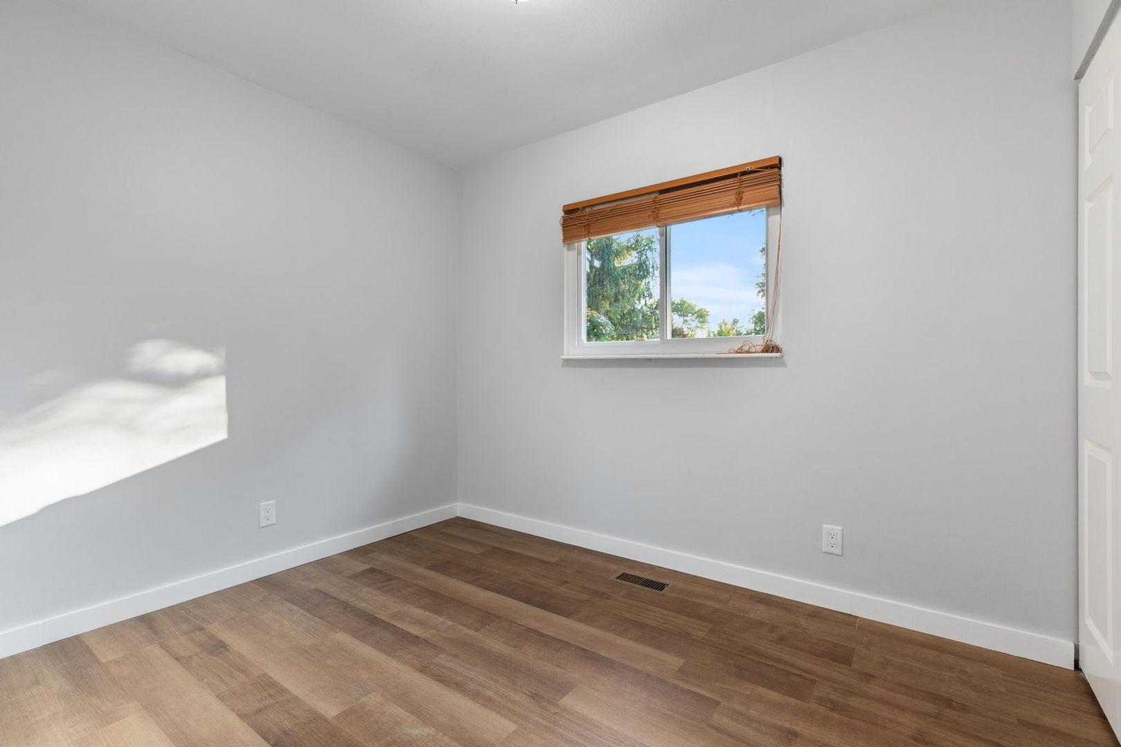 233 Malibu Drive Bolingbrook IL 60440