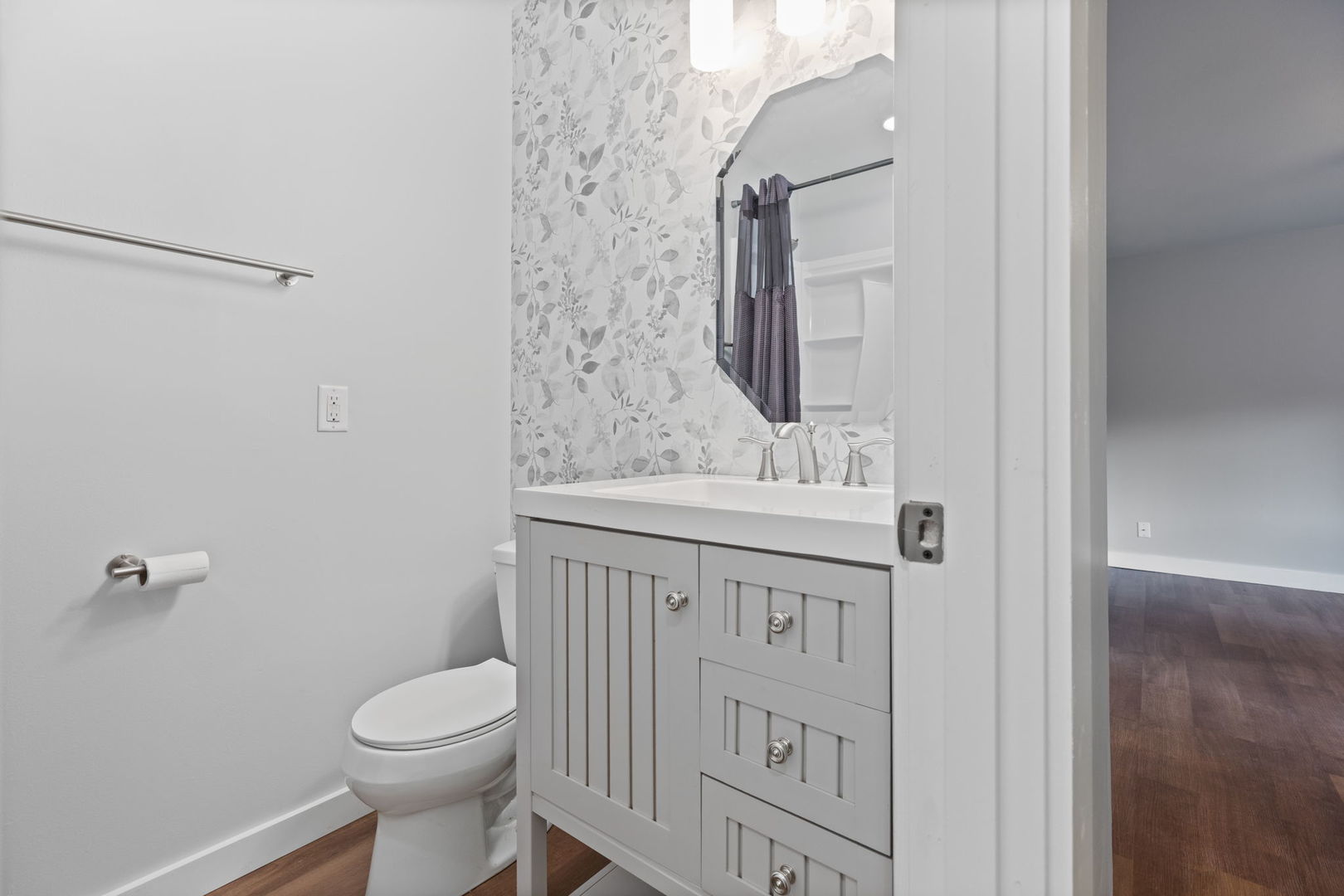 233 Malibu Drive Bolingbrook IL 60440