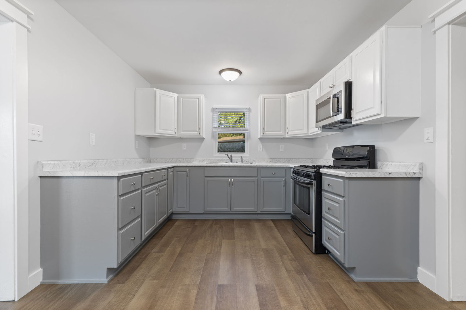 233 Malibu Drive Bolingbrook IL 60440