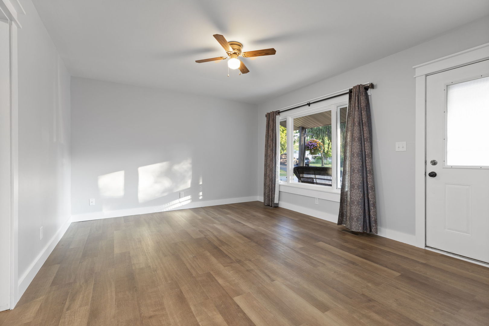 233 Malibu Drive Bolingbrook IL 60440