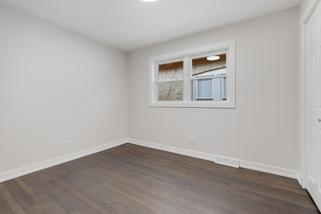 4933 North Keeler Avenue Chicago IL 60630