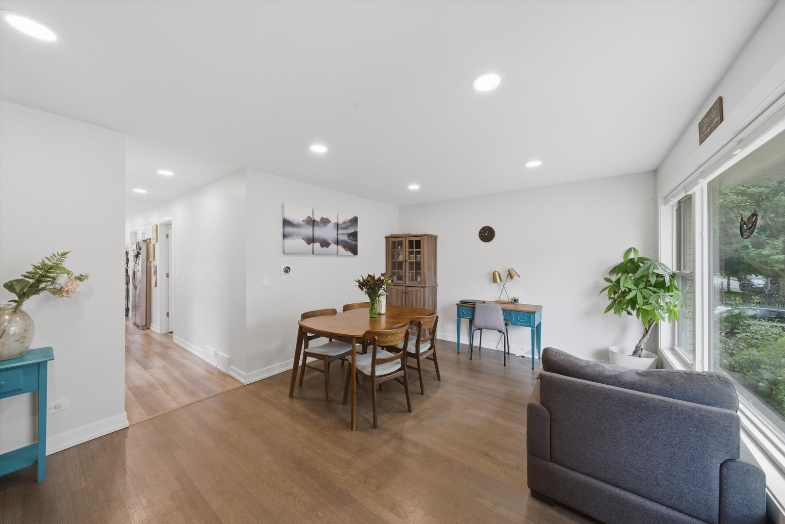 4933 North Keeler Avenue Chicago IL 60630