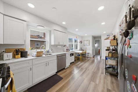 4933 North Keeler Avenue Chicago IL 60630