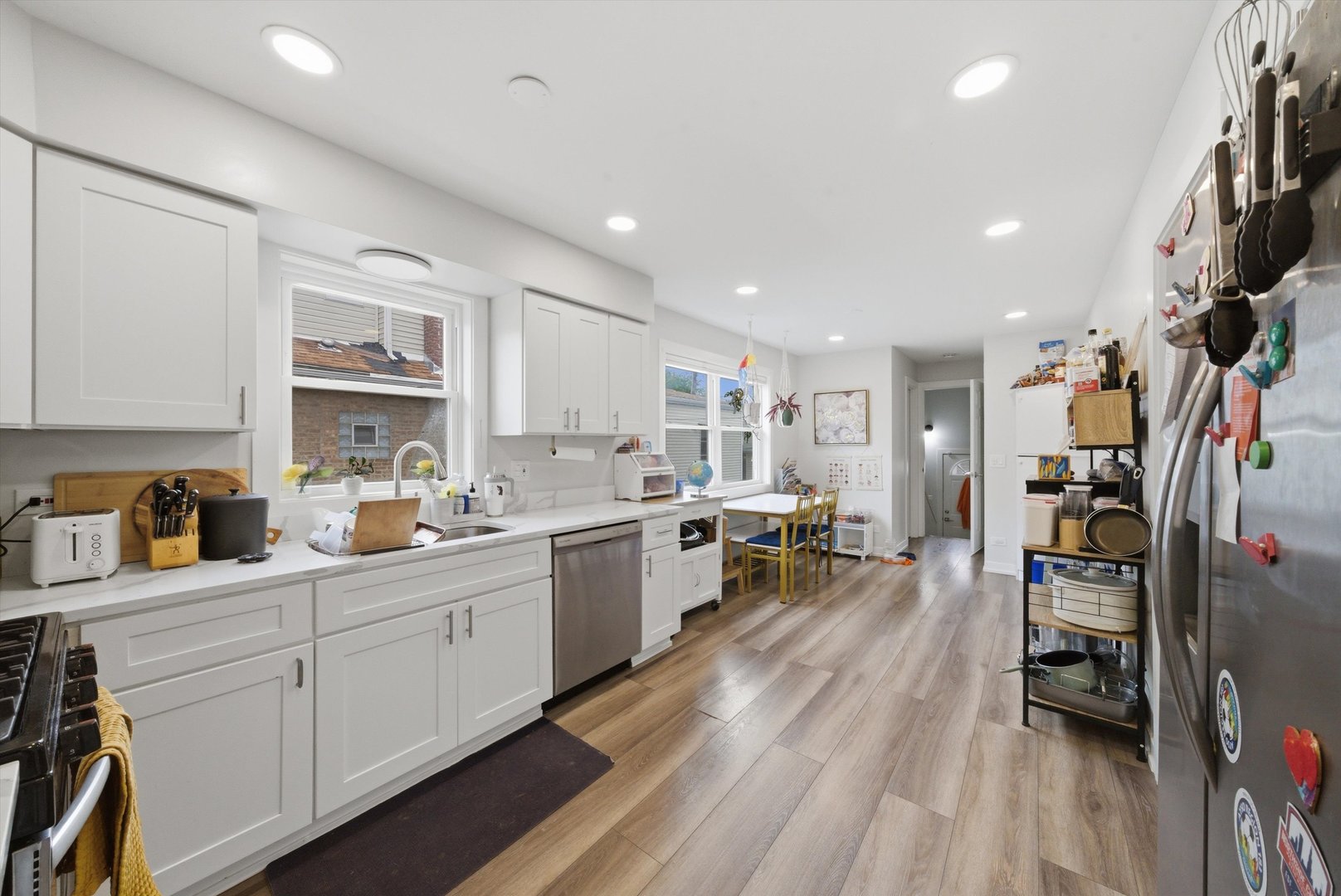 4933 North Keeler Avenue Chicago IL 60630