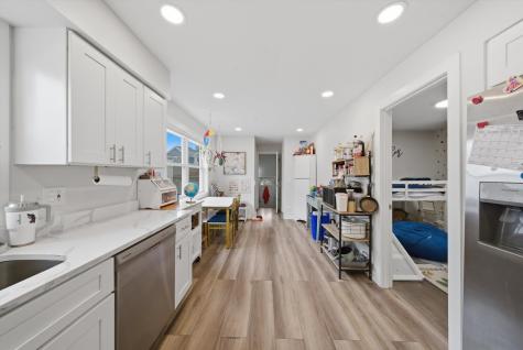 4933 North Keeler Avenue Chicago IL 60630