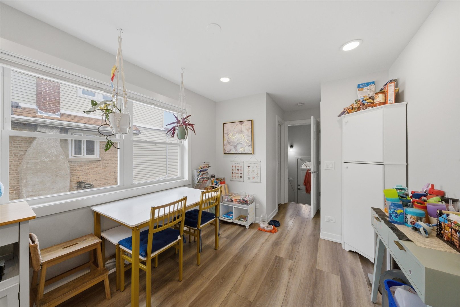4933 North Keeler Avenue Chicago IL 60630