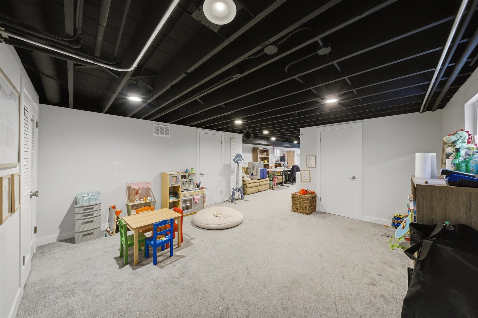 4933 North Keeler Avenue Chicago IL 60630