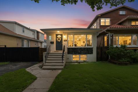 4933 North Keeler Avenue Chicago IL 60630