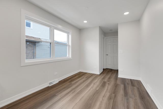 4933 North Keeler Avenue Chicago IL 60630